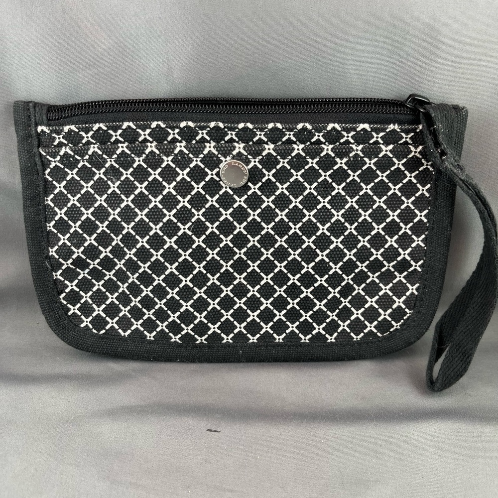 Black and White Patterned Women's Wristlet